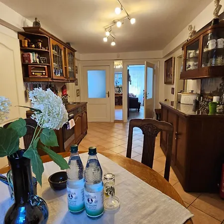 Apartment Mondaenes Naehe Alex In Villenlage *